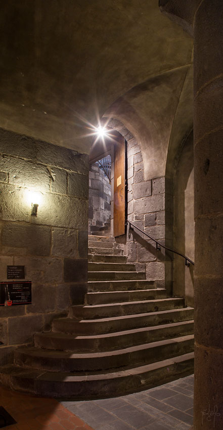 Escalier de la crypte