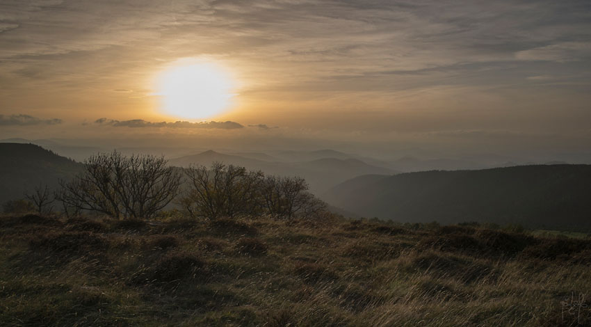 coucher de soleil sur l'Auvergne